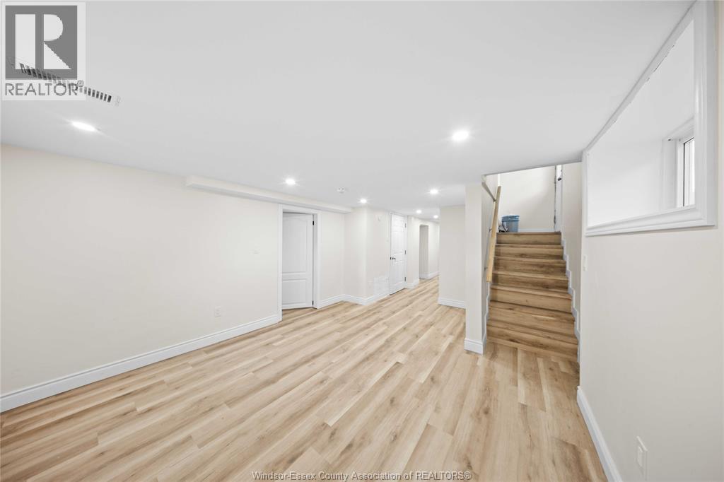 1465 CAMPBELL AVENUE - 25