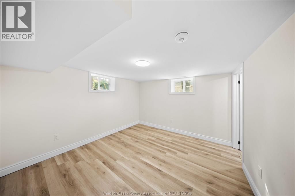 1465 CAMPBELL AVENUE - 27
