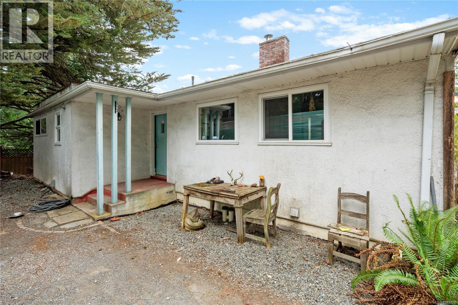4511 Pachena Pl - 32