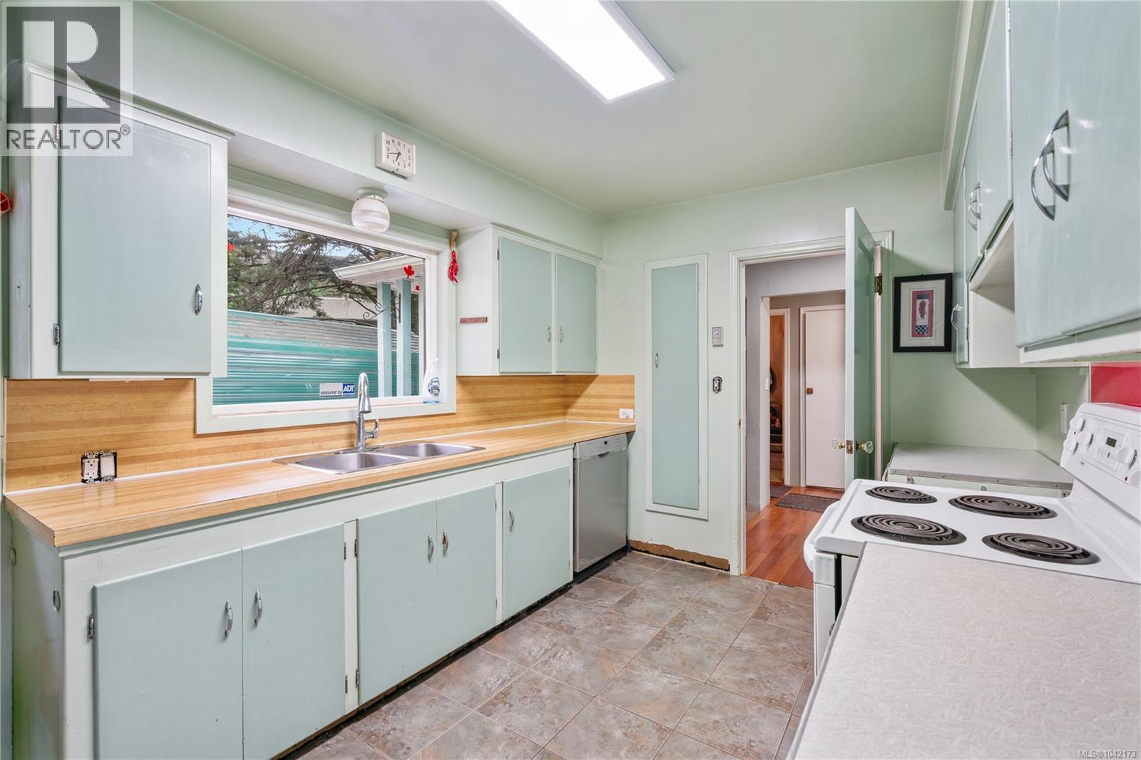 4511 Pachena Pl - 8