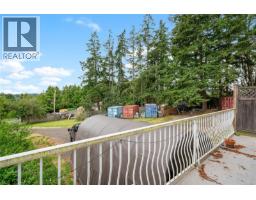 Kitchen - 4511 Pachena Pl, Saanich, BC V8X2P1 Photo 16