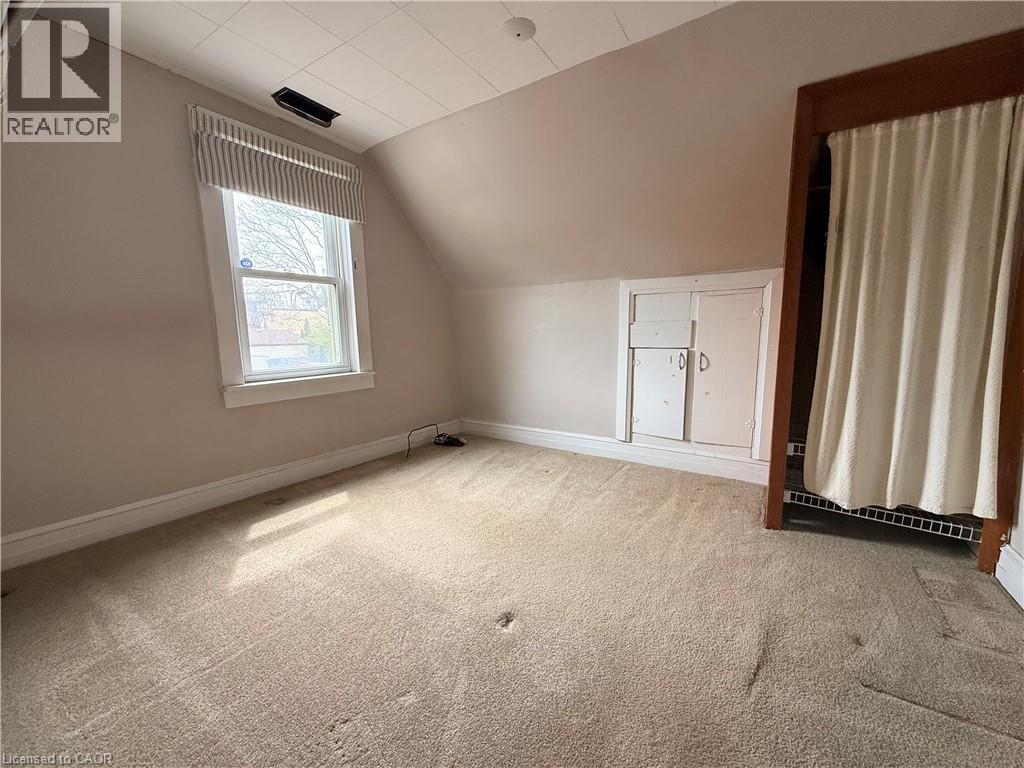 358 BARTON Street E - 25