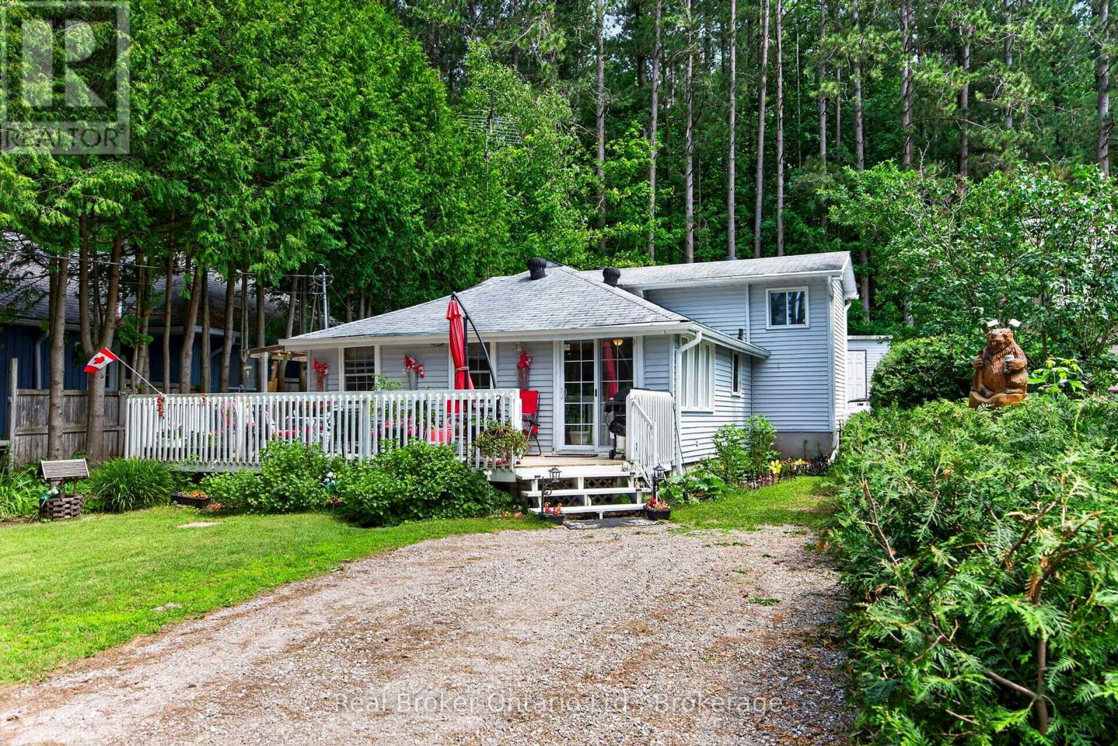 81 ANDREW DRIVE - 1