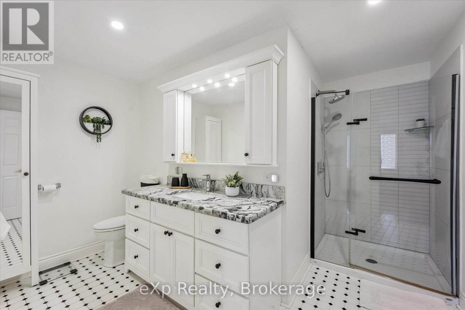 1418 GHENT AVENUE - 23