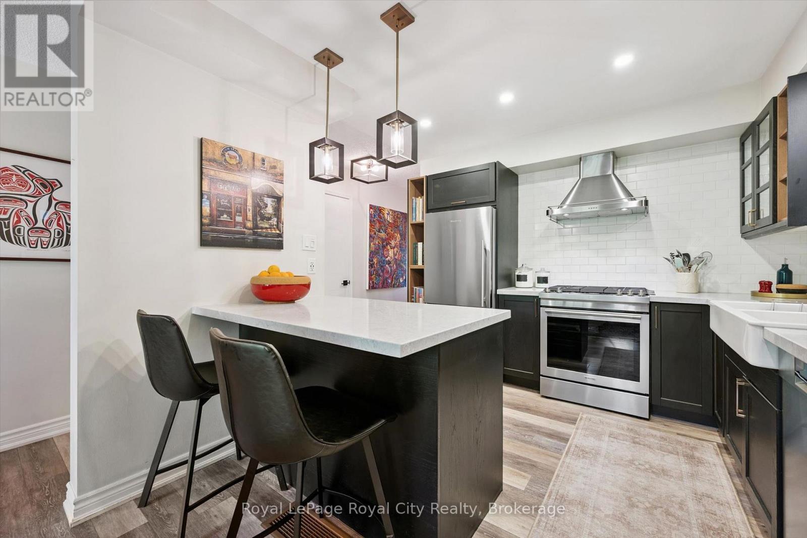 ##12 124 GOSLING GARDENS - Image 11