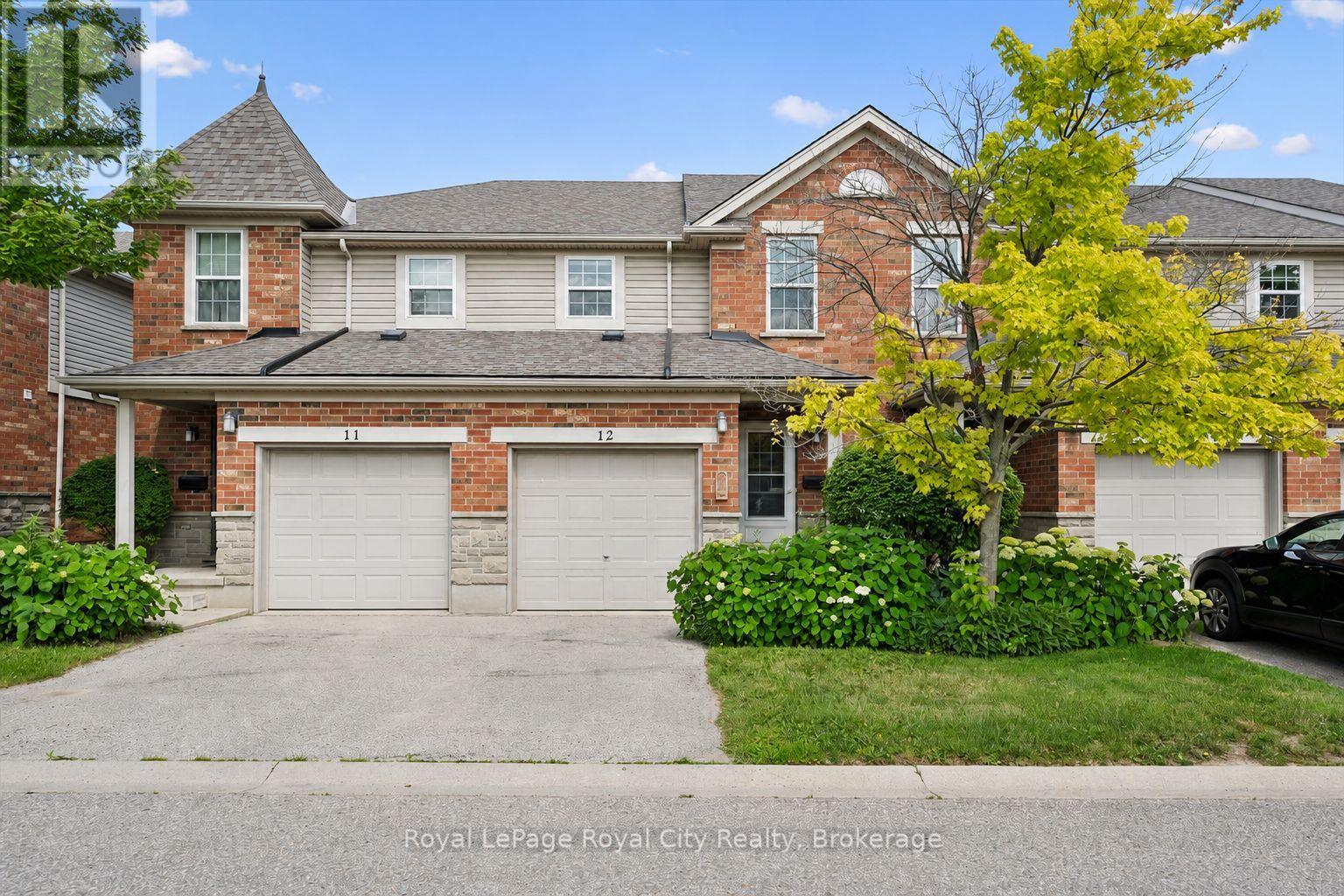 ##12 124 GOSLING GARDENS - 2