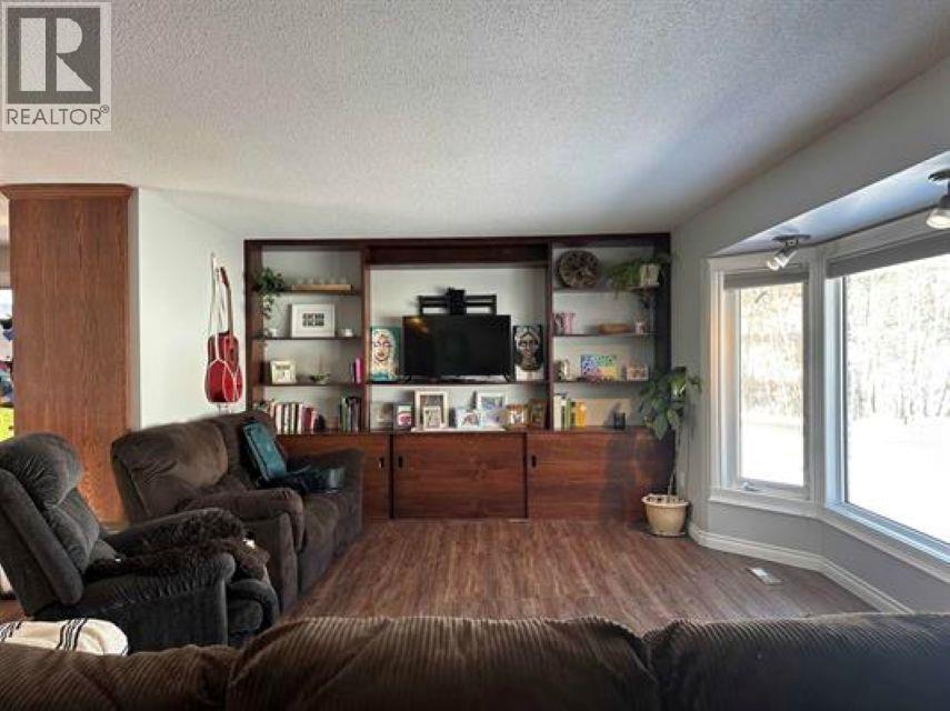 9405 RIVER DRIVE - 3