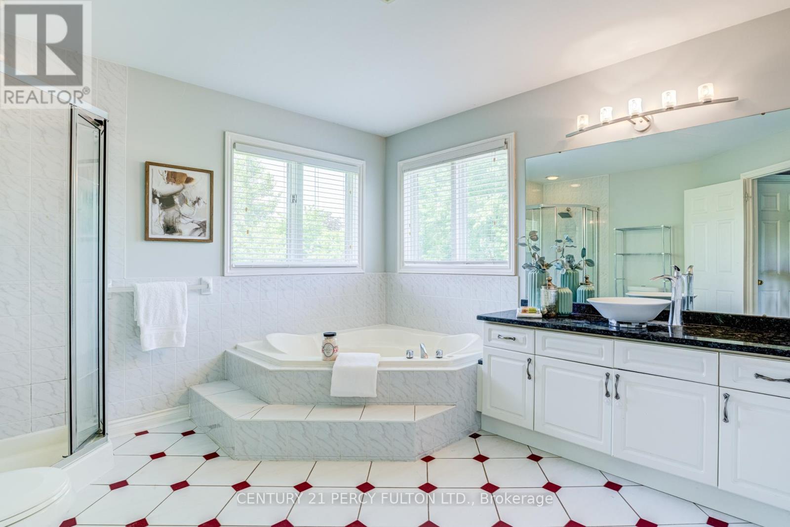898 BAYLAWN DRIVE - 28