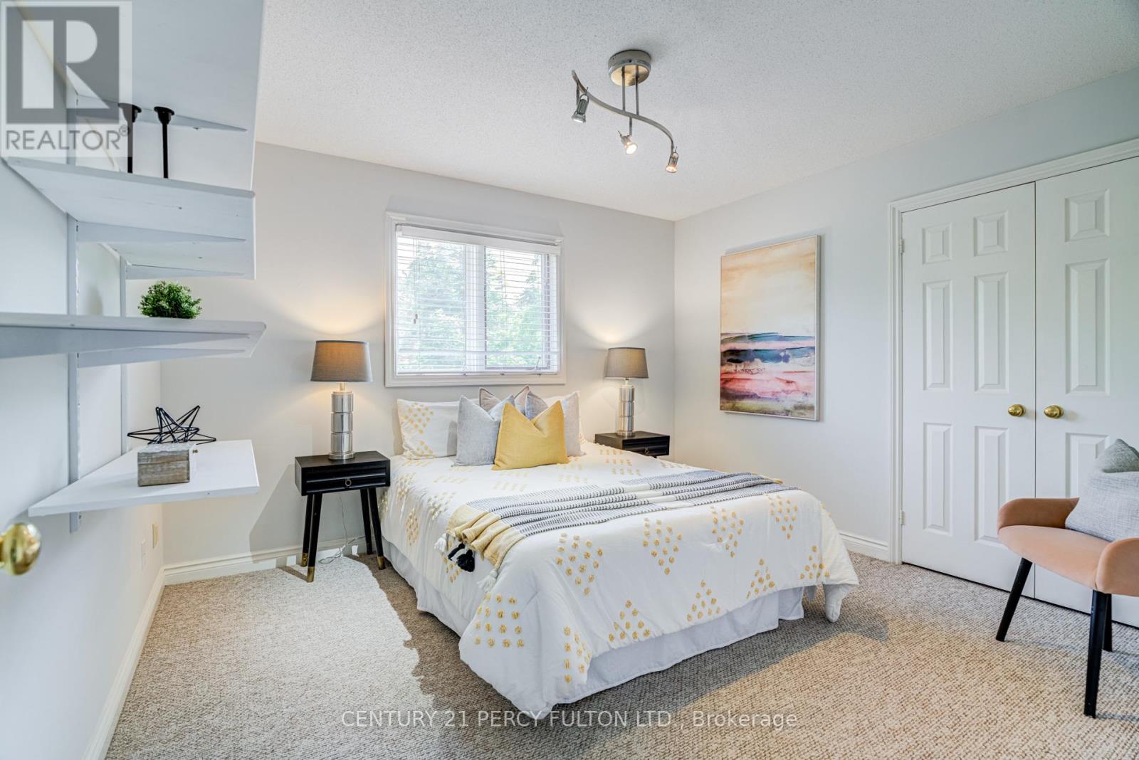 898 BAYLAWN DRIVE - 30