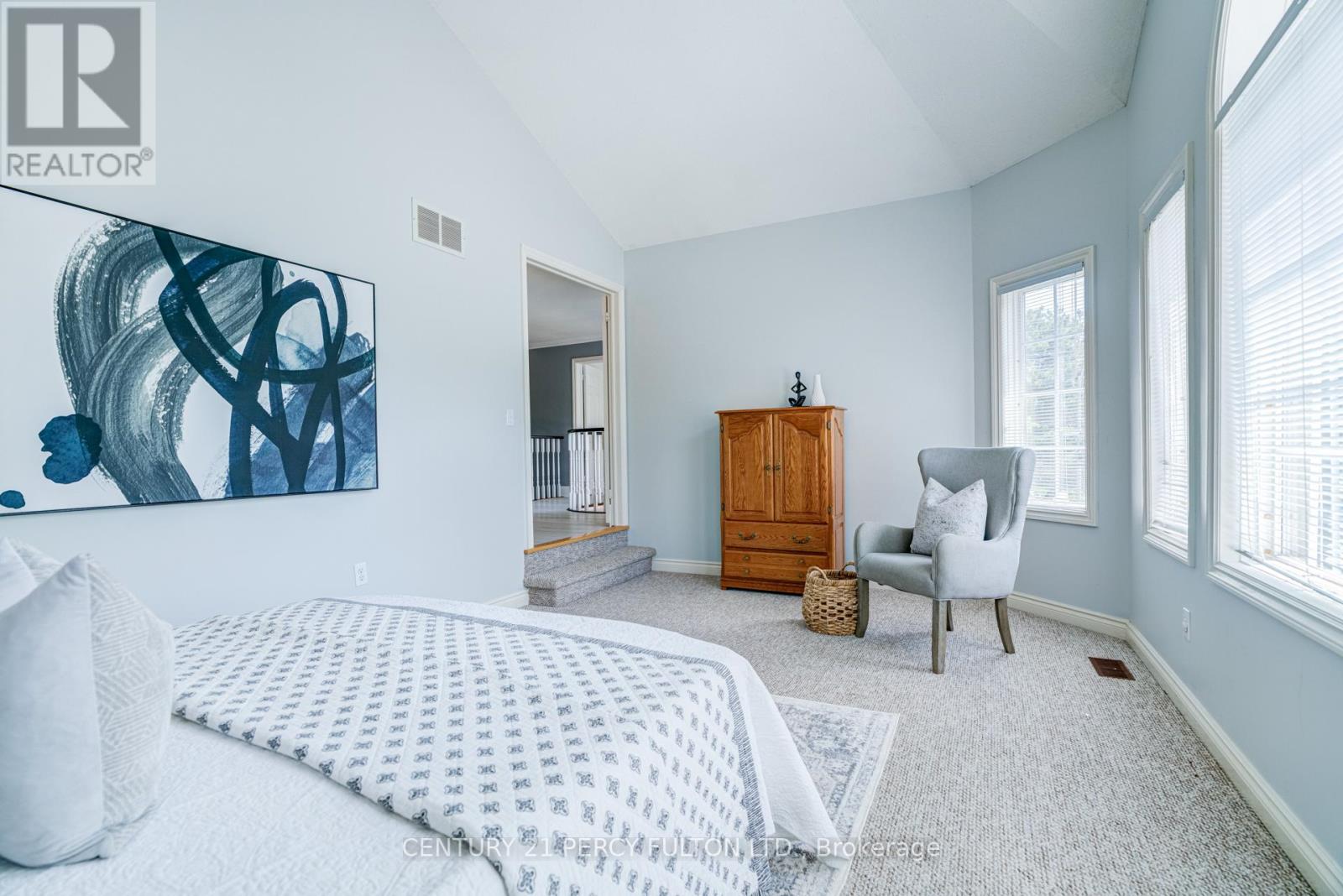 898 BAYLAWN DRIVE - 36