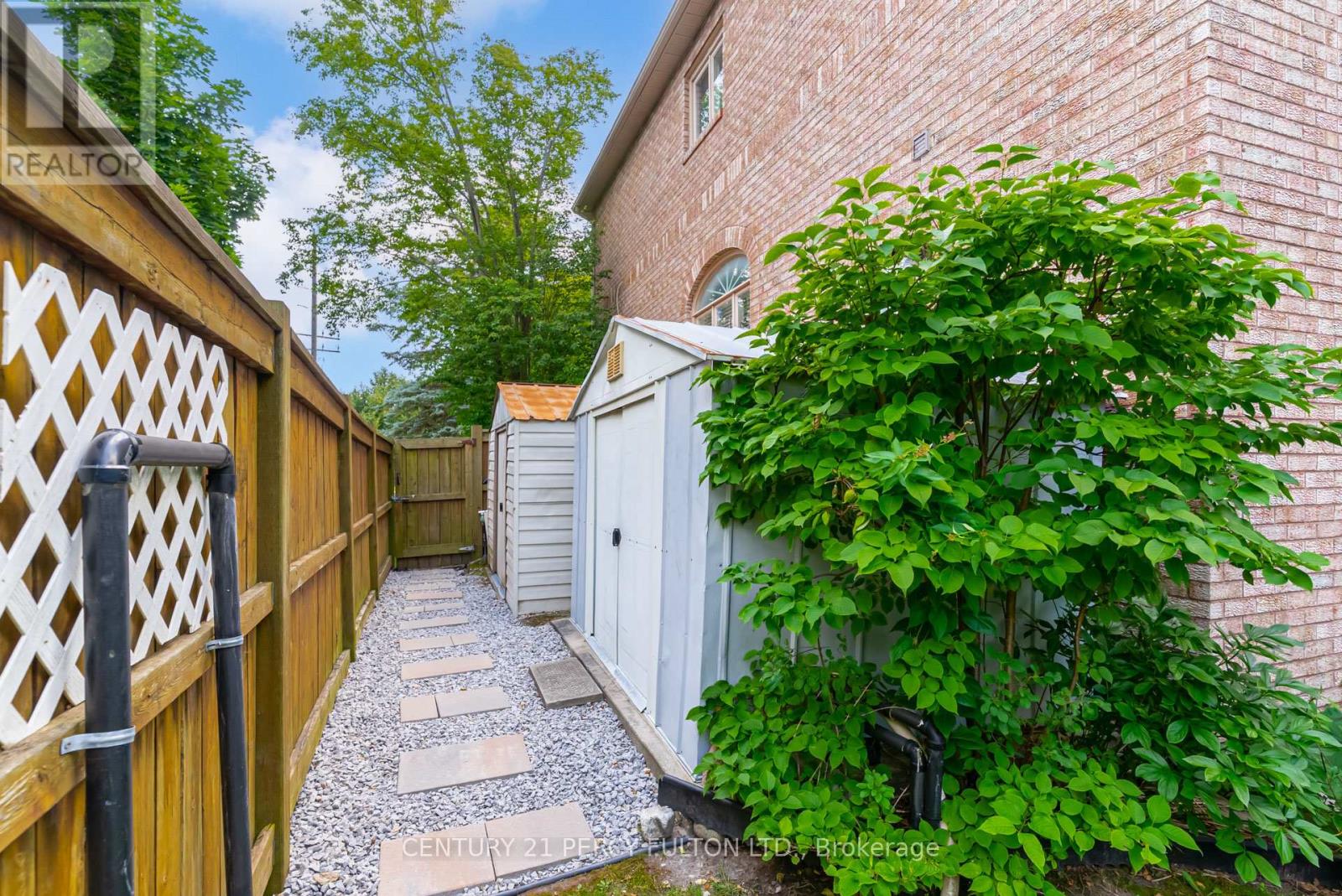 898 BAYLAWN DRIVE - 47