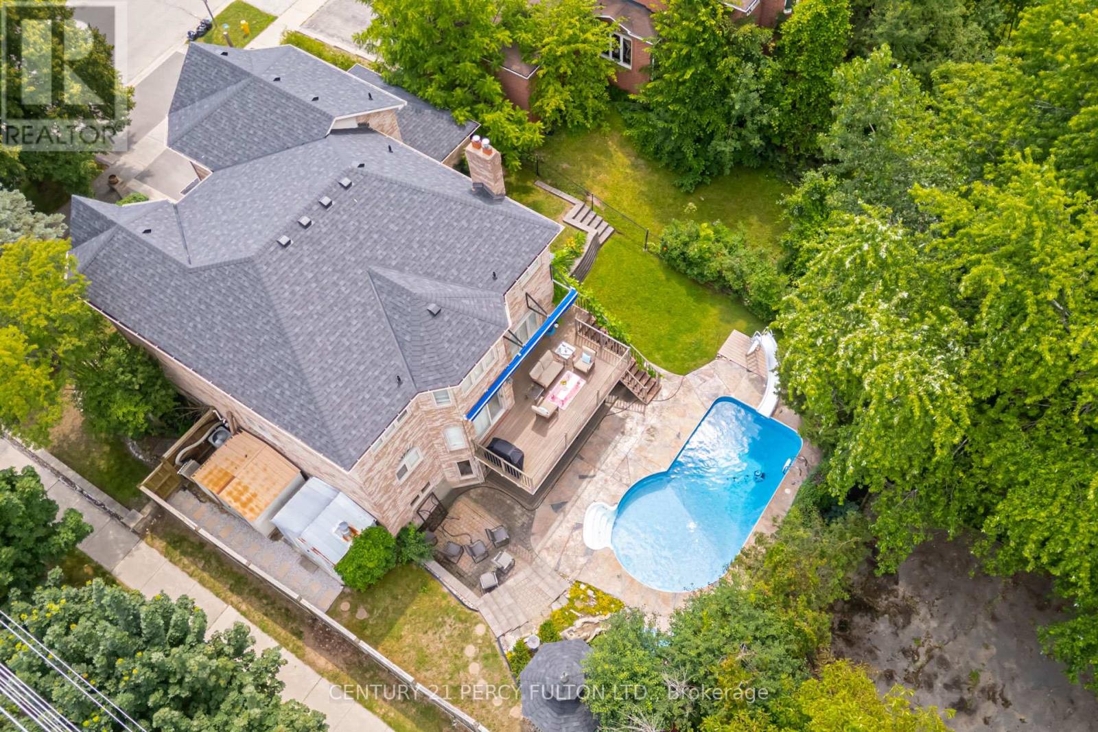 898 BAYLAWN DRIVE - 50