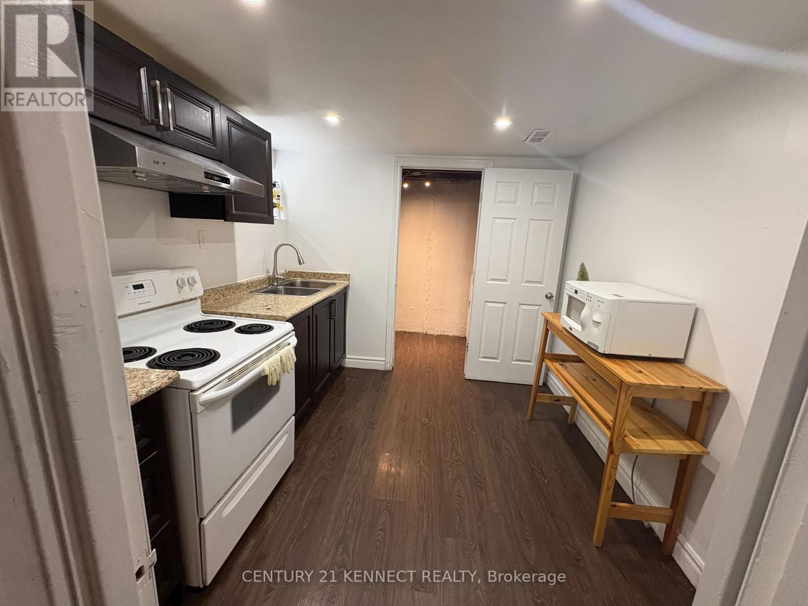 78 WISHING WELL DRIVE - 12