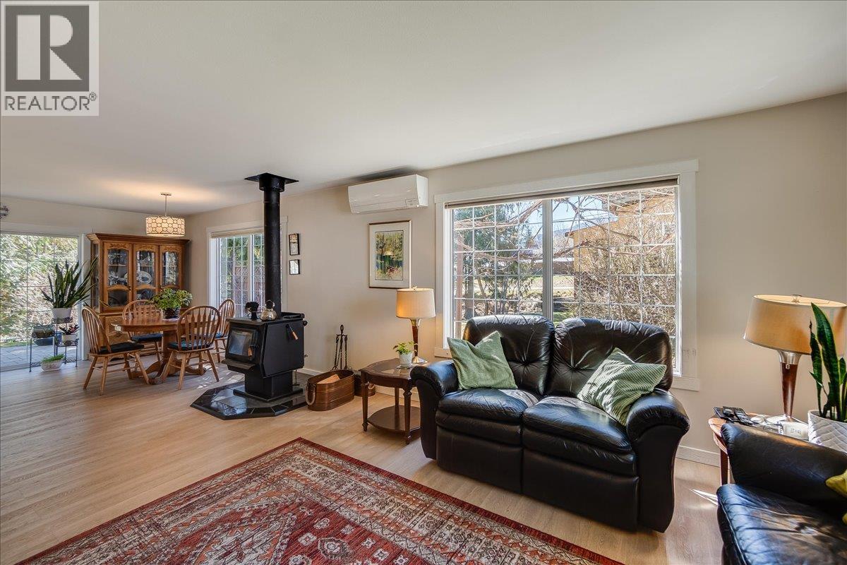 210 Bayview Street - 13
