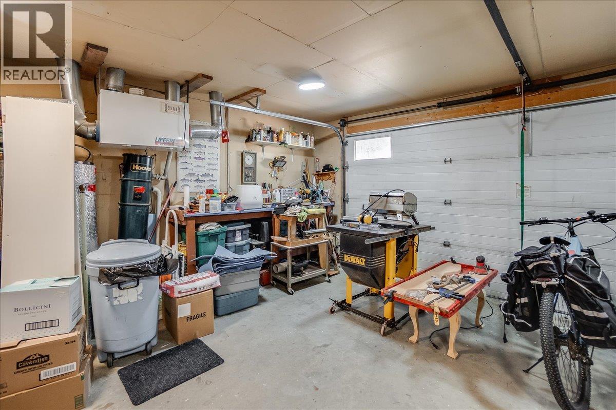 210 Bayview Street - 27