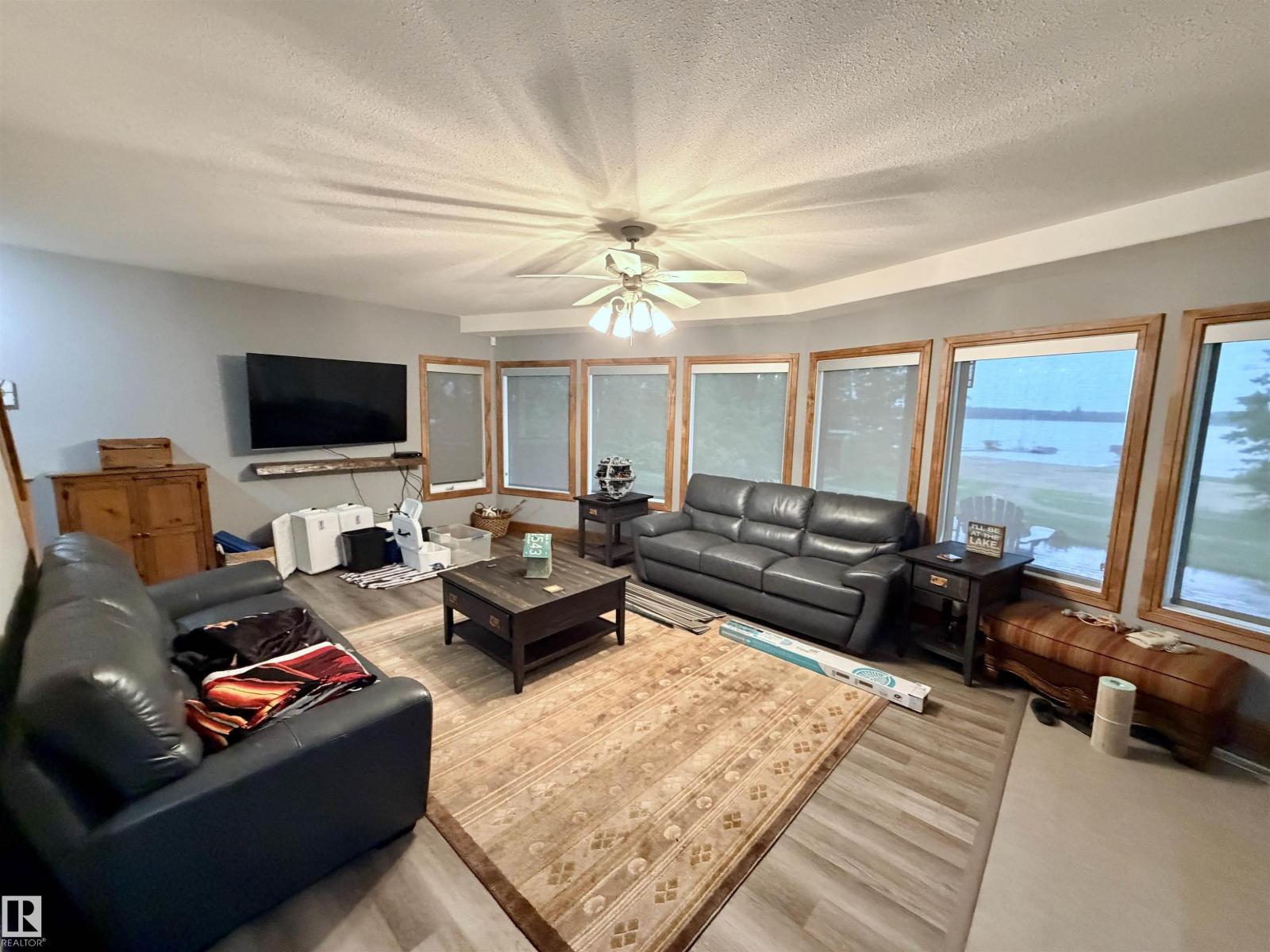 219 56512 RNG ROAD 111 - 31