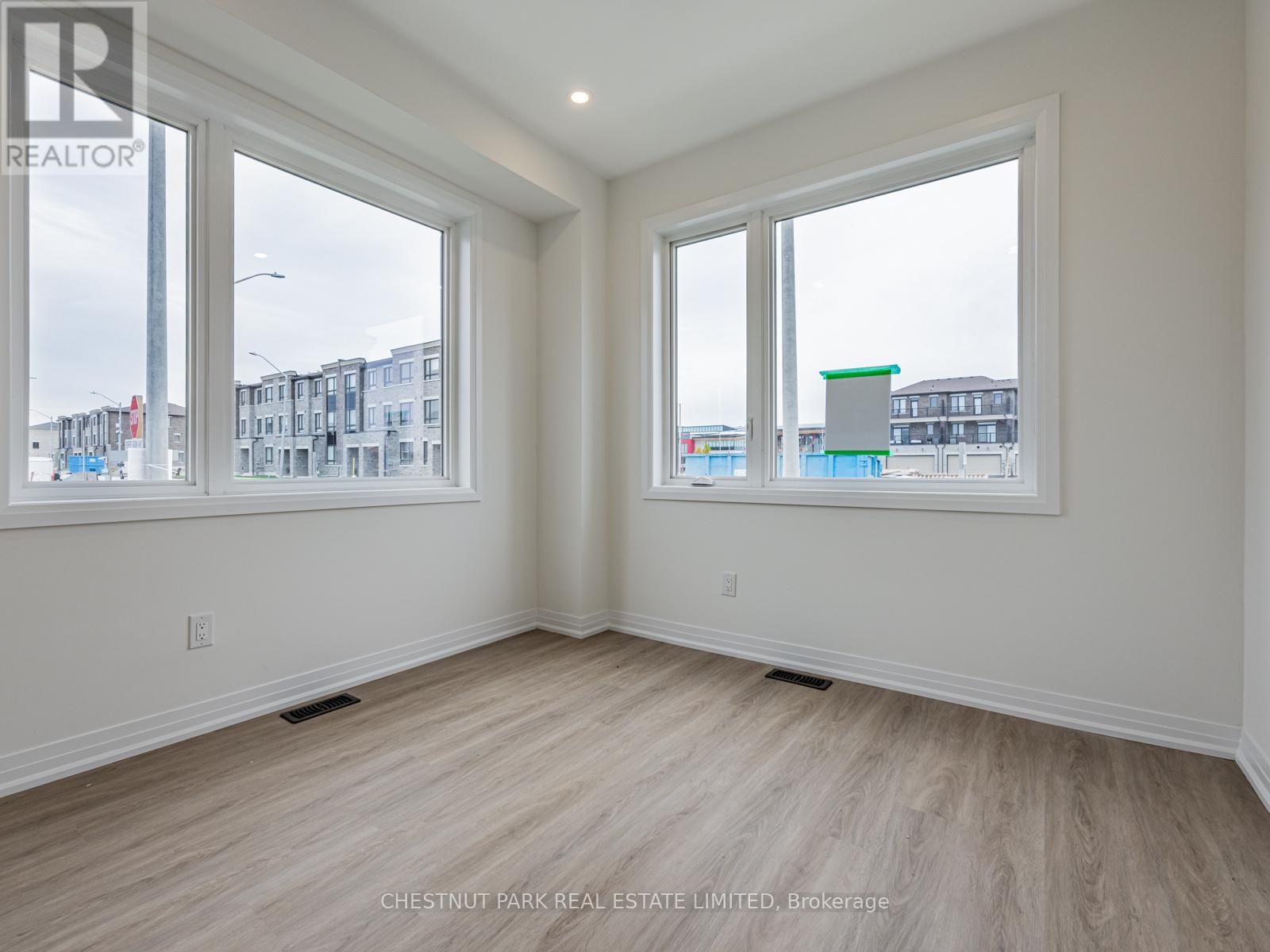 41 ROBERT EATON AVENUE - 21