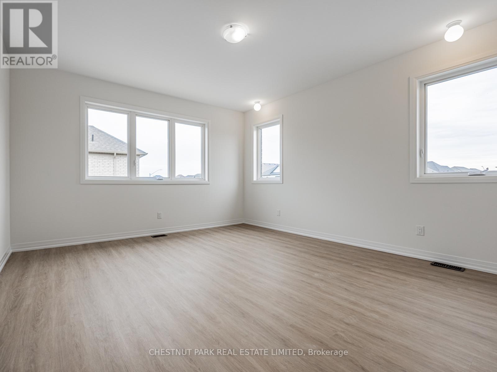 41 ROBERT EATON AVENUE - 22