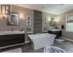 2330 Valleyridge Drive, Oakville, ON L6M5C7 Photo 23