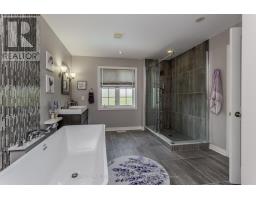 2330 Valleyridge Drive, Oakville, ON L6M5C7 Photo 24