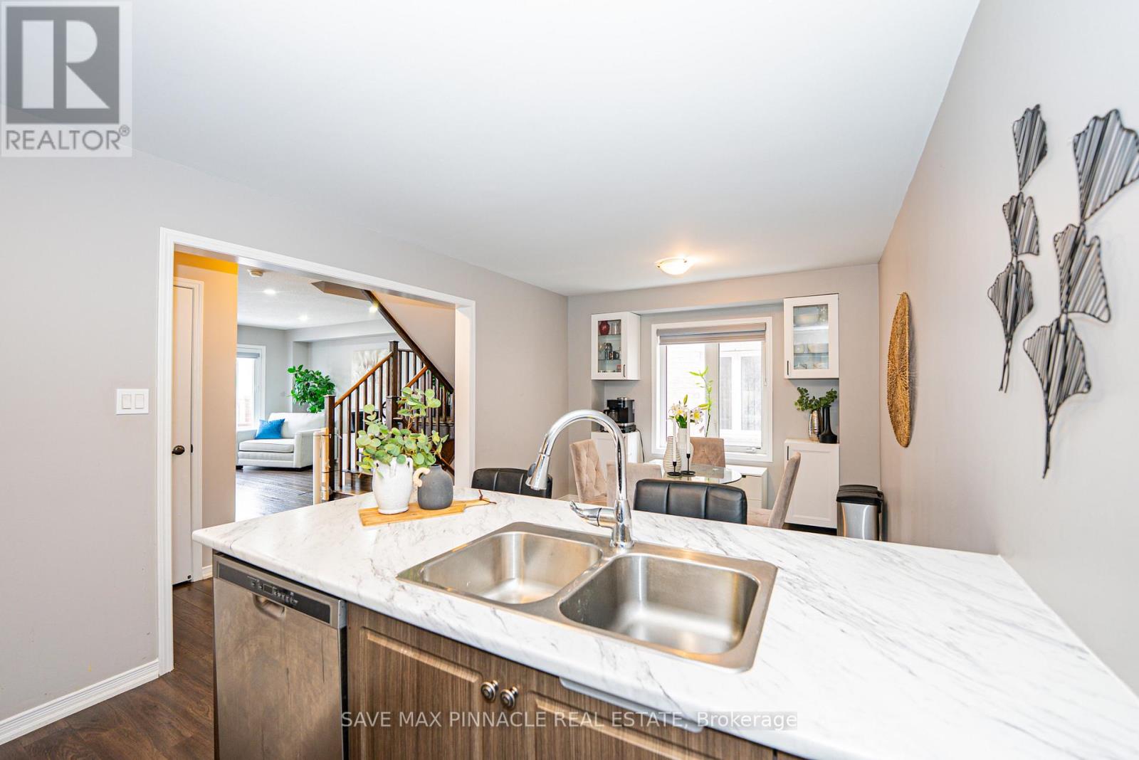 25 GOLDEN SPRINGS DRIVE - 12