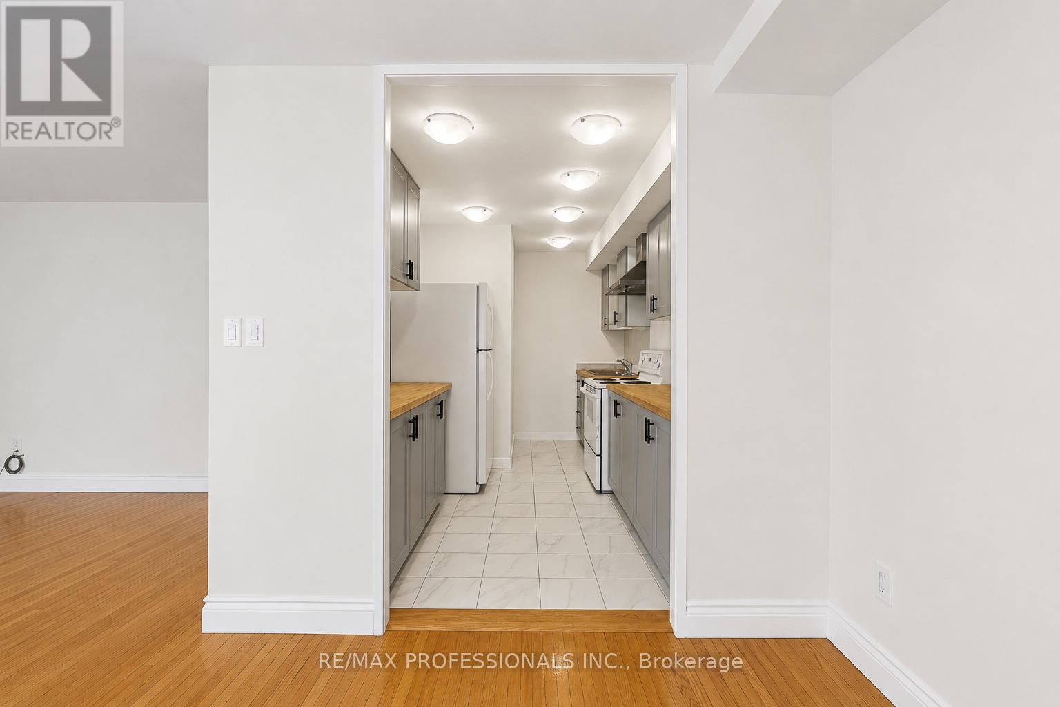 #20 160 CARSBROOKE ROAD - 9