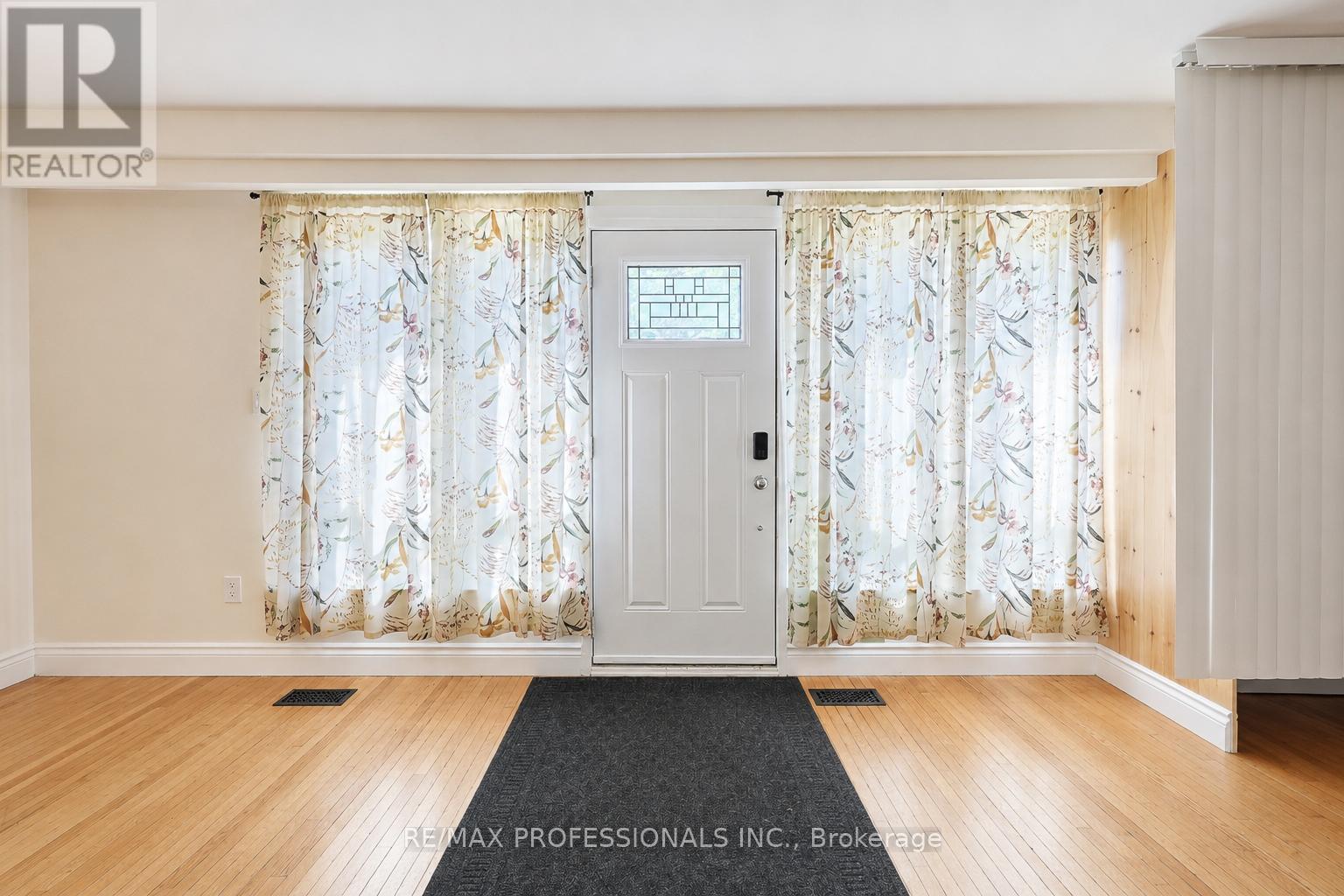 #20 160 CARSBROOKE ROAD - 3