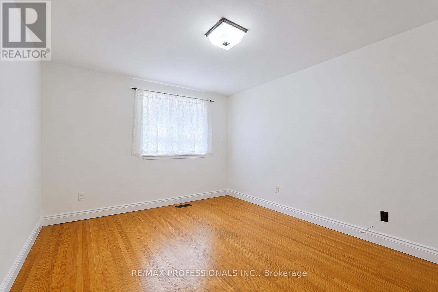 #20 160 CARSBROOKE ROAD - 18
