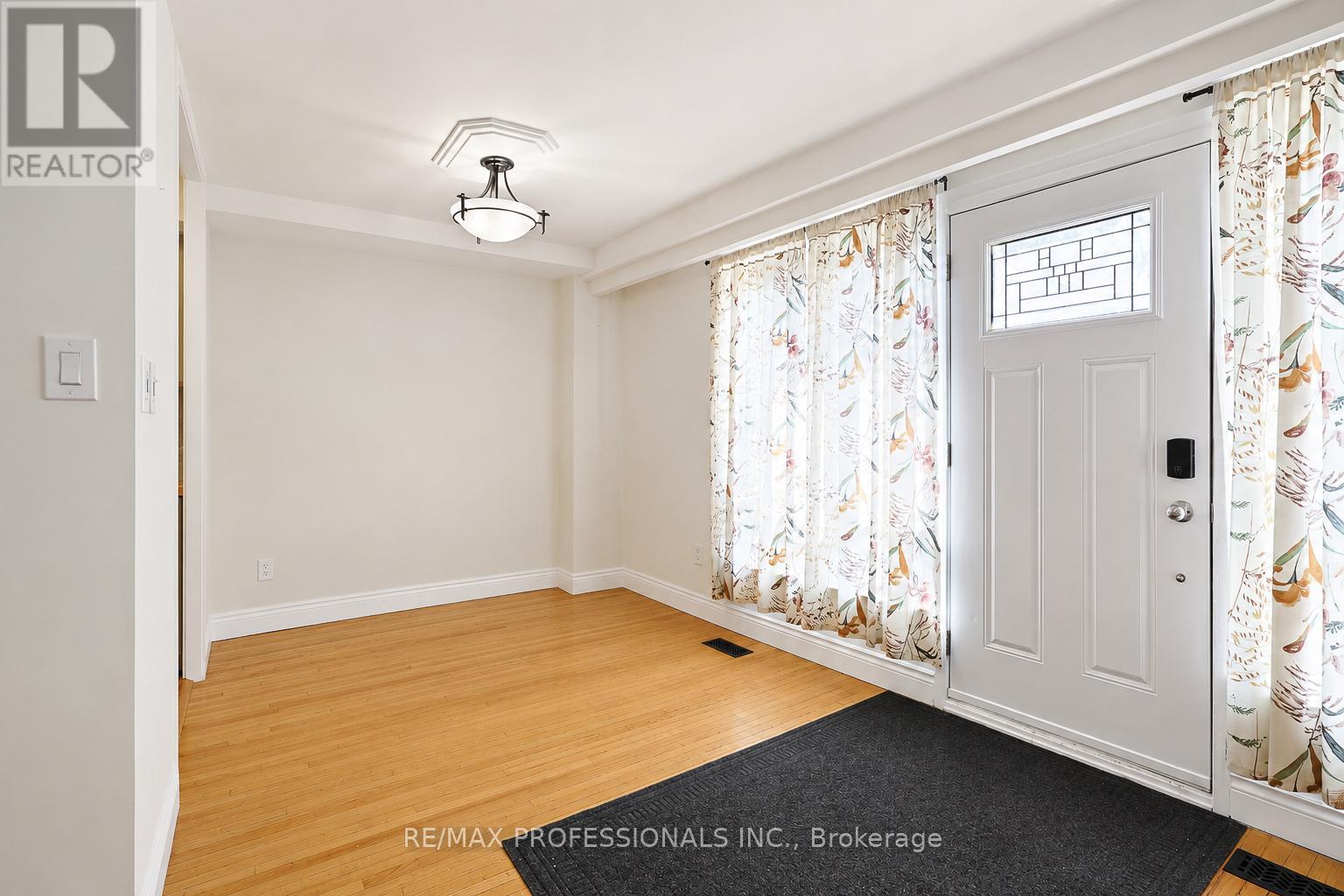 #20 160 CARSBROOKE ROAD - 4