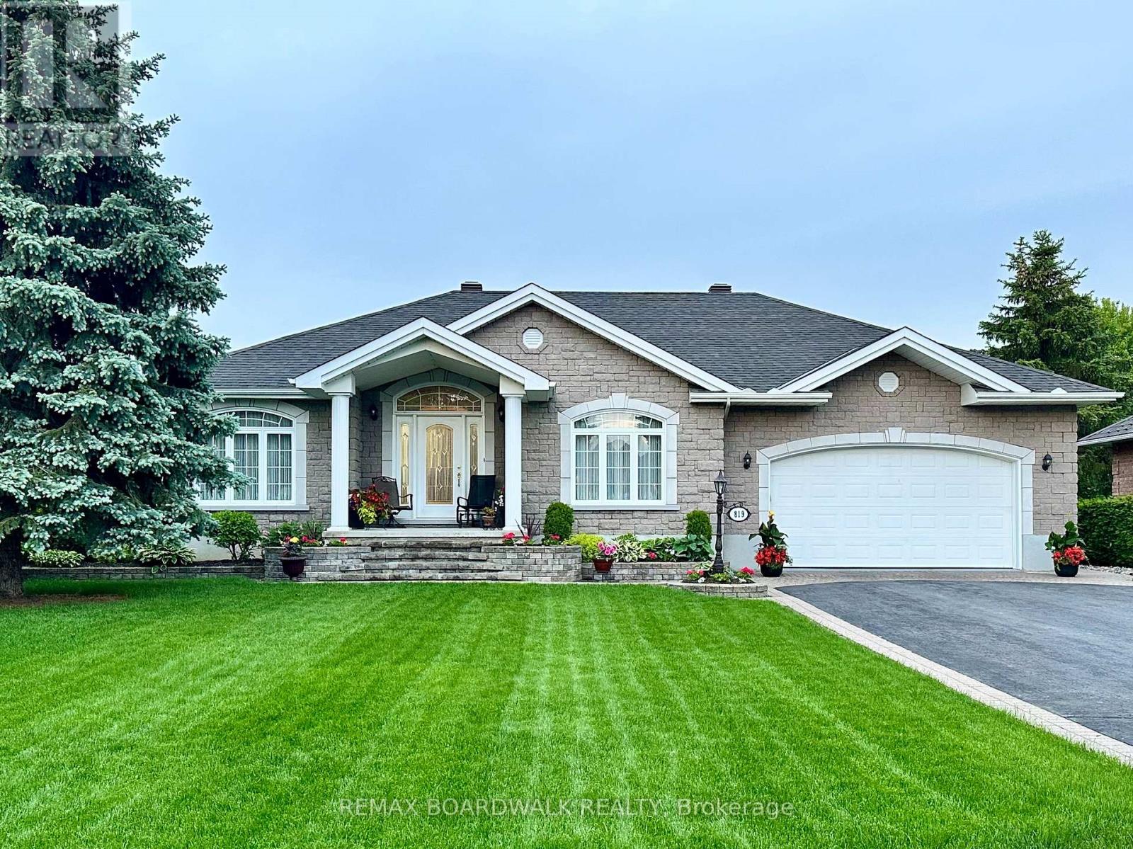 819 LAVAL STREET - 1
