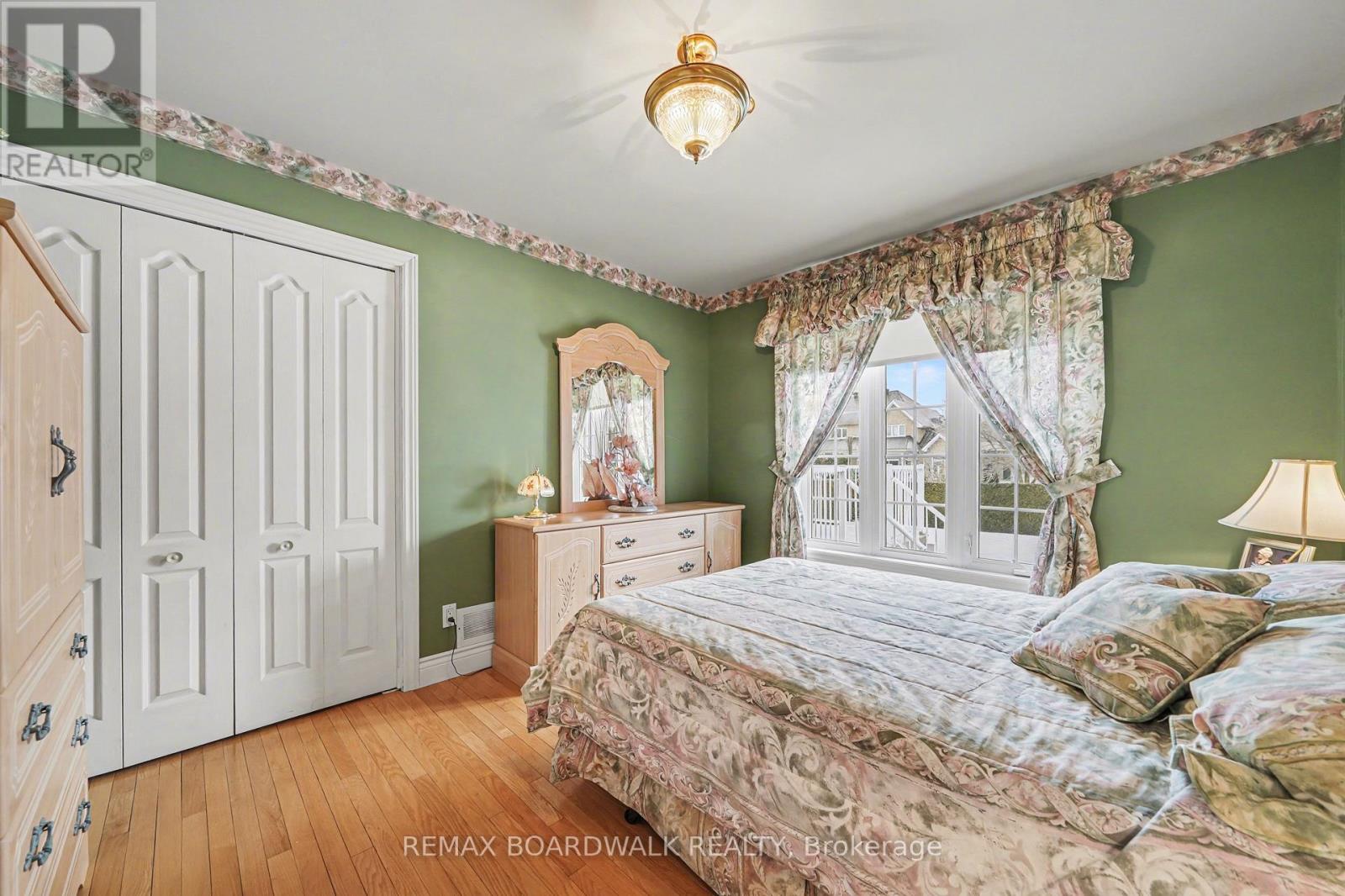 819 LAVAL STREET - 25