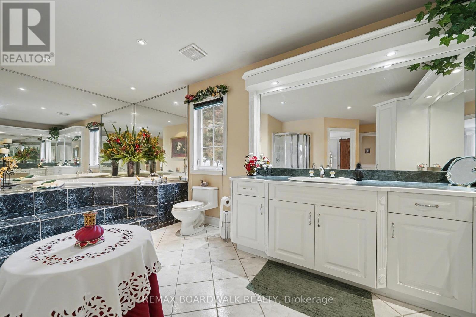 819 LAVAL STREET - 21