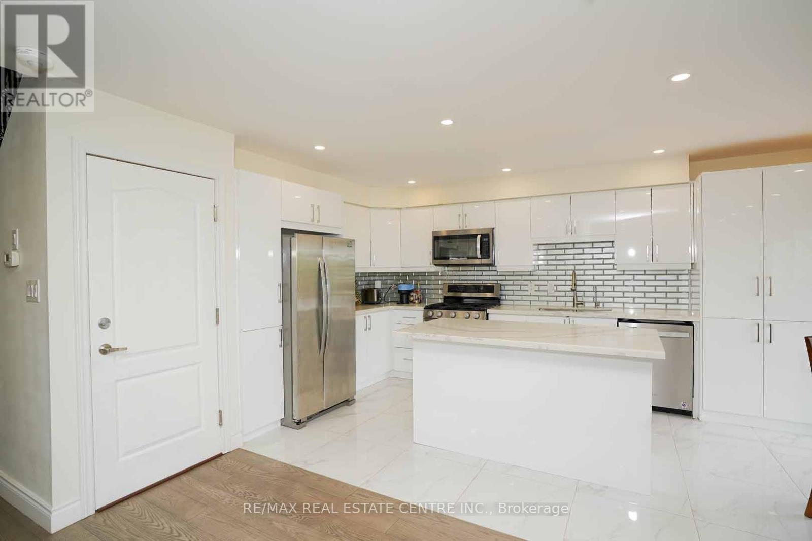 187 ADLER DRIVE - 16