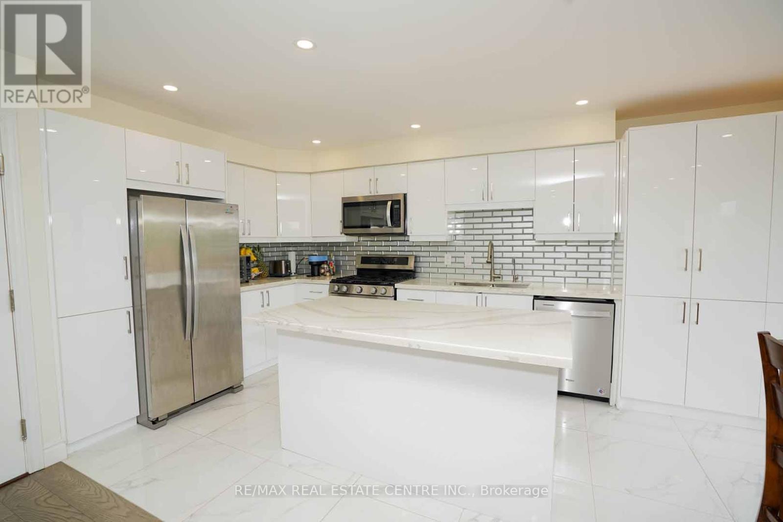 187 ADLER DRIVE - 17