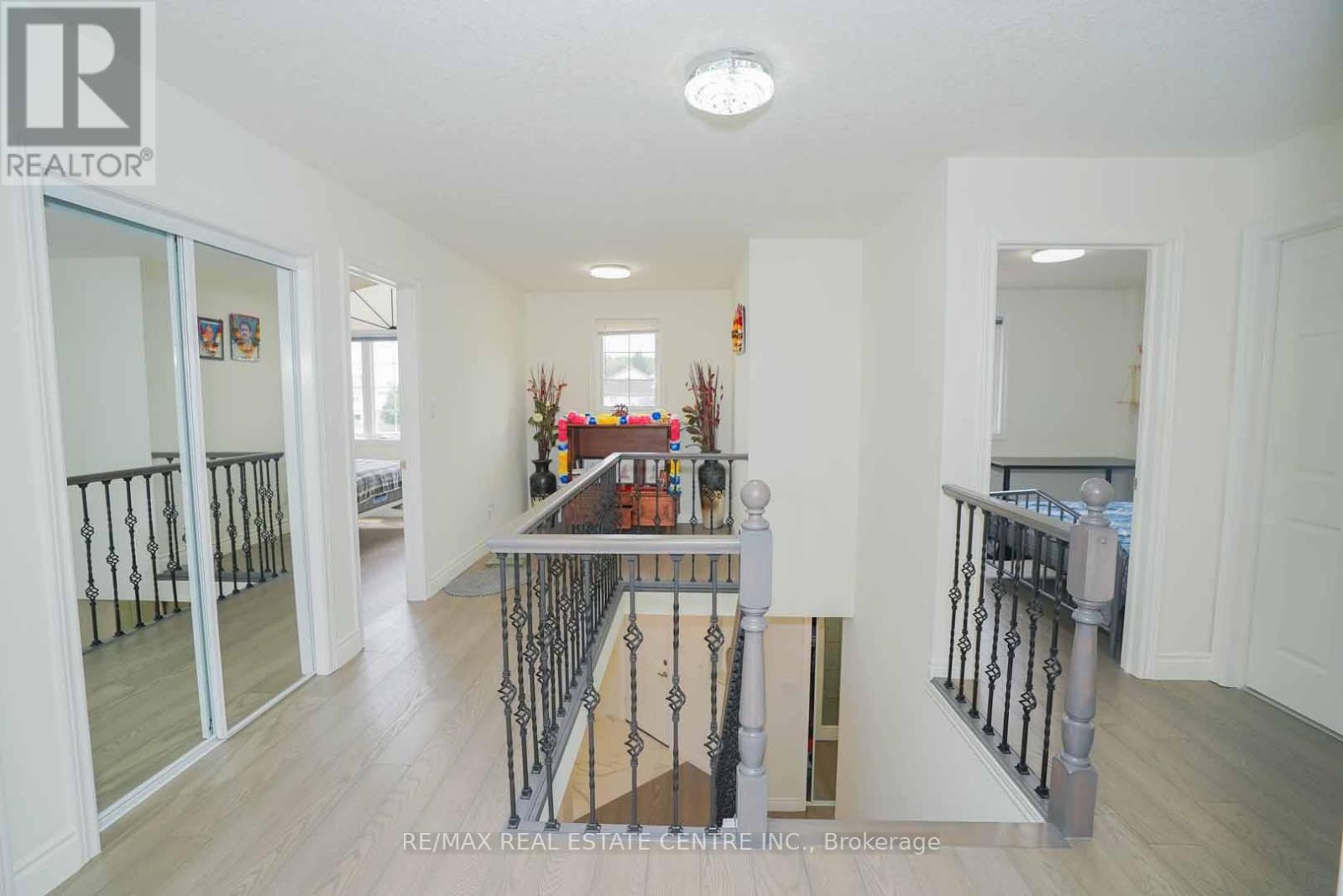 187 ADLER DRIVE - 25