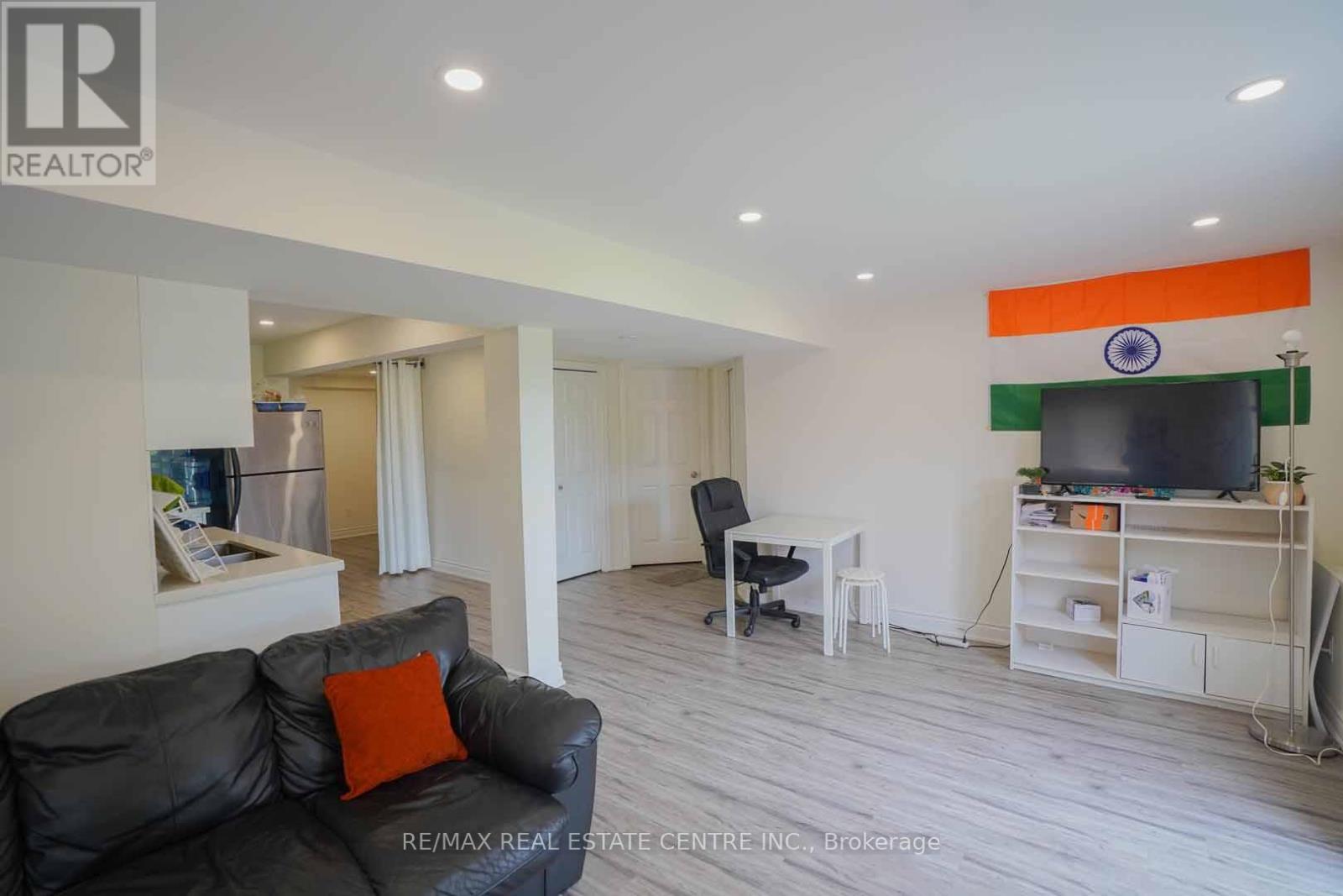 187 ADLER DRIVE - 47