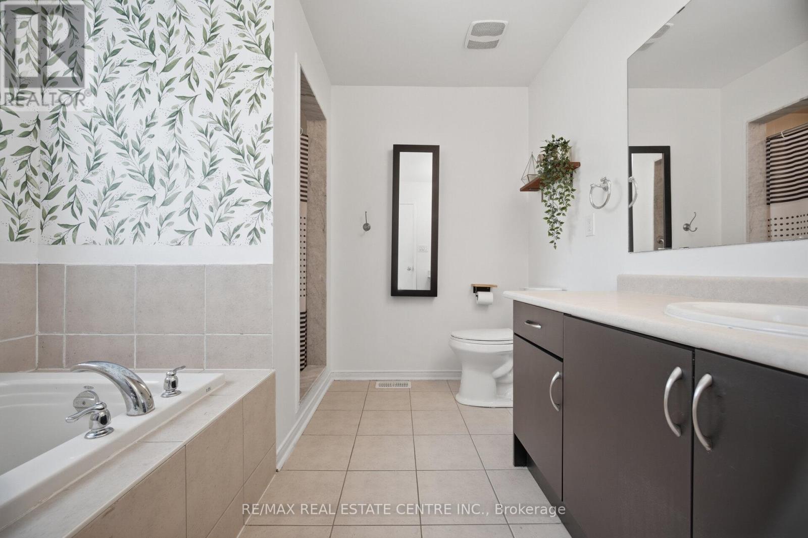 71 BARRETT AVENUE - 28
