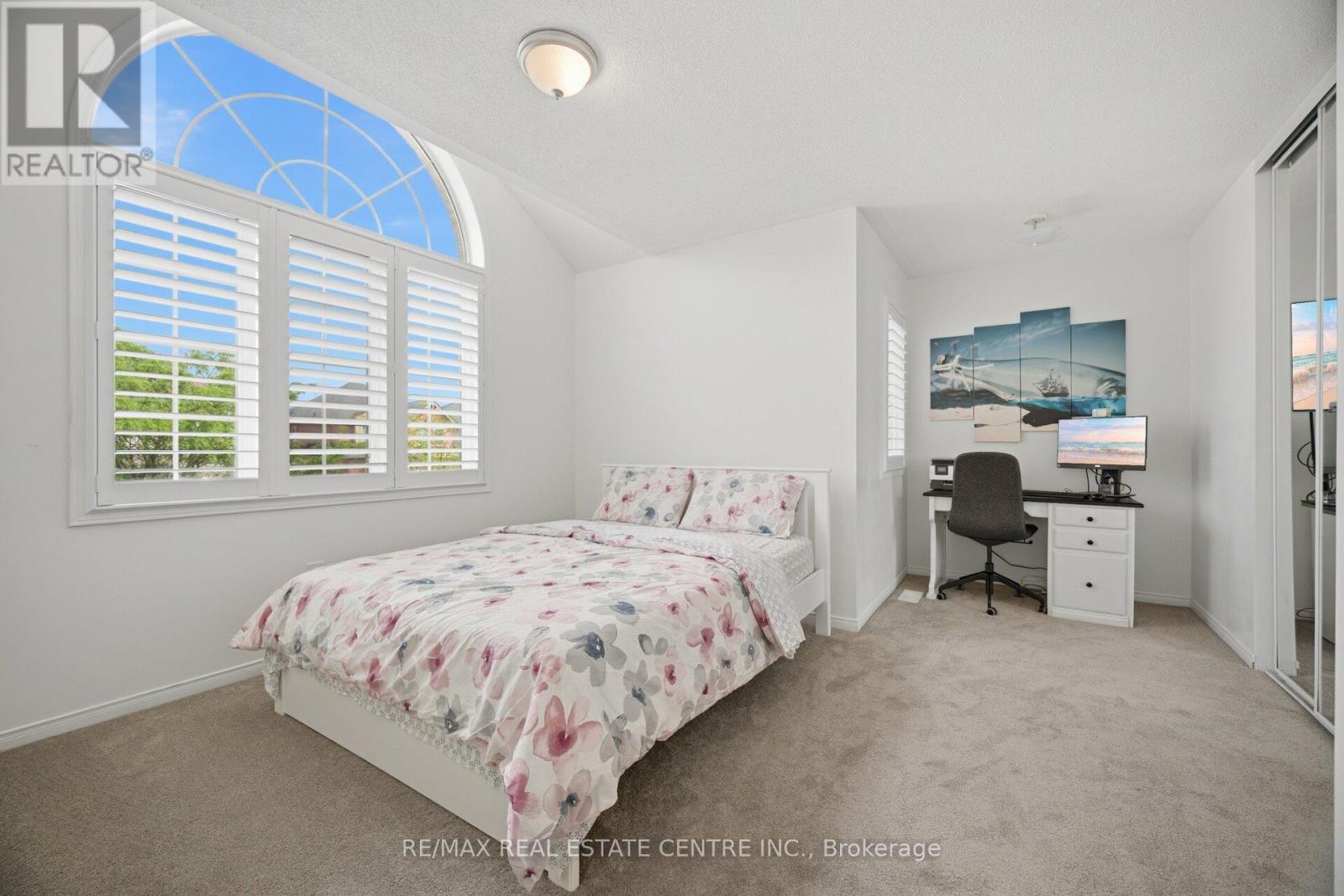 71 BARRETT AVENUE - 32