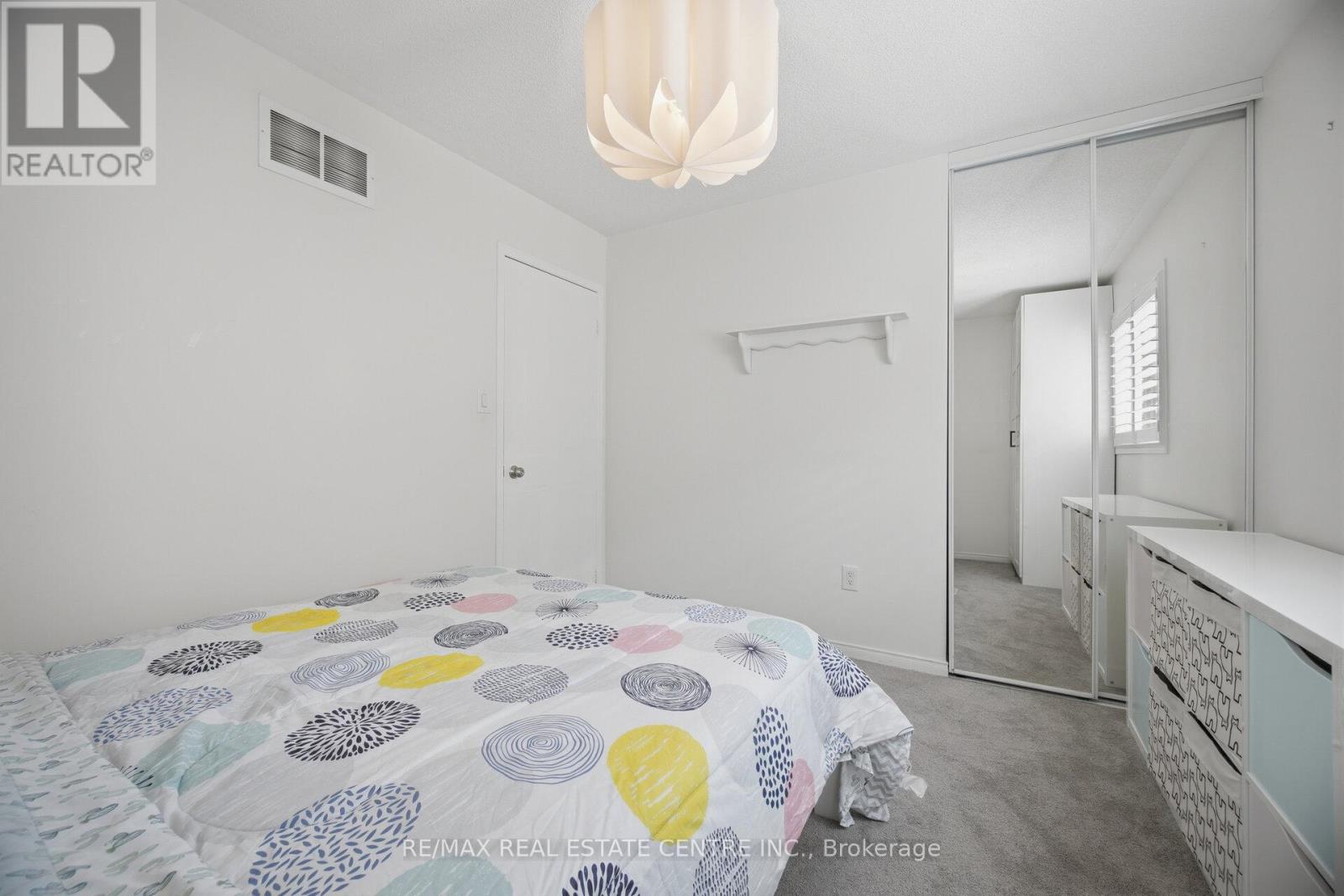 71 BARRETT AVENUE - 37