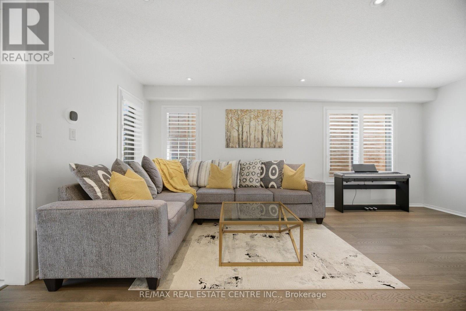 71 BARRETT AVENUE - 7
