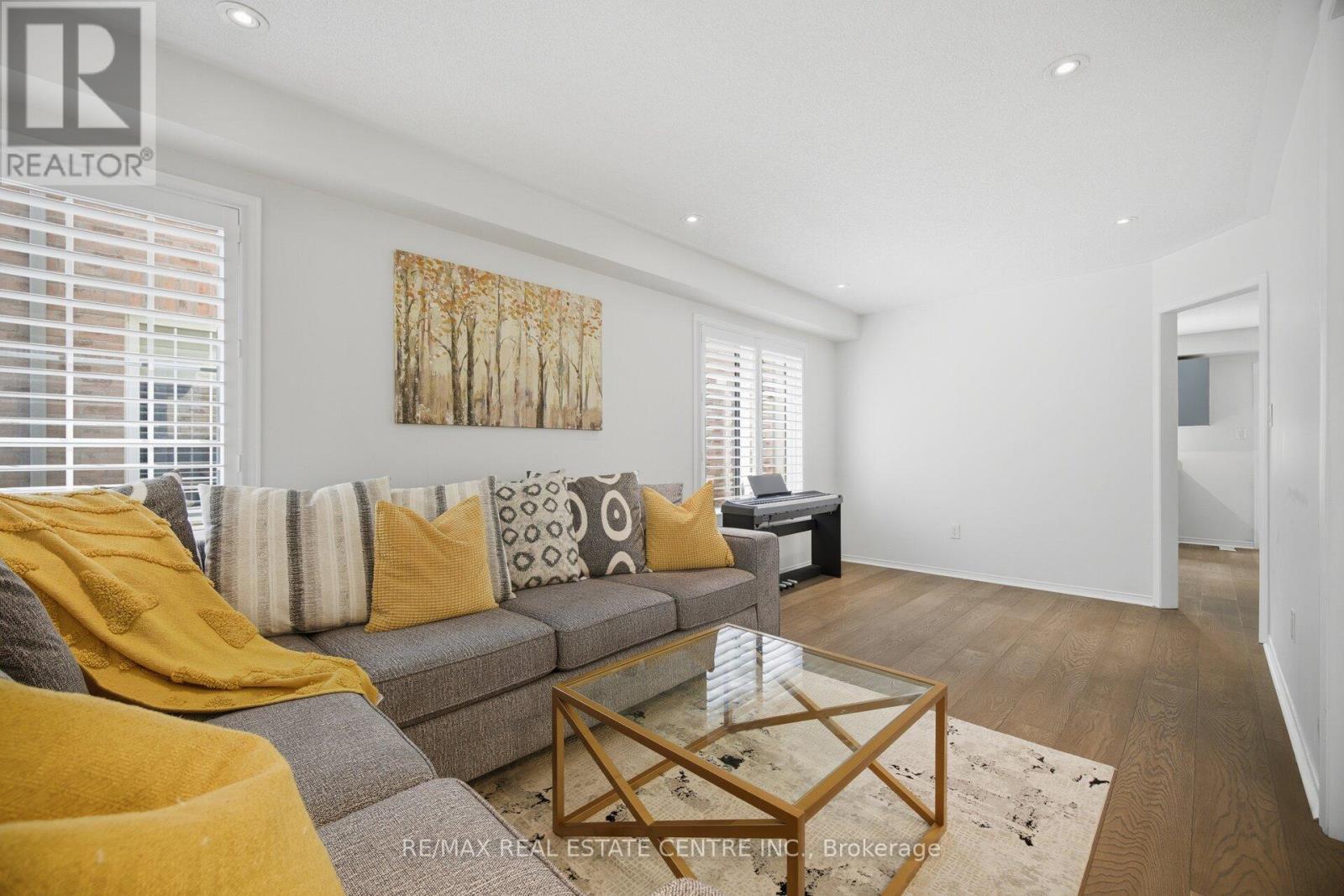 71 BARRETT AVENUE - 8