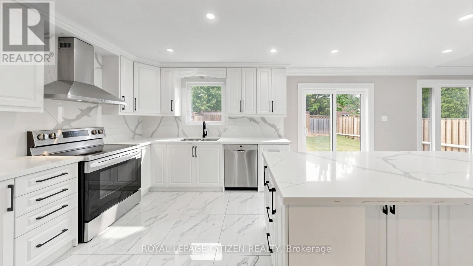 27 EMPEROR AVENUE - 13