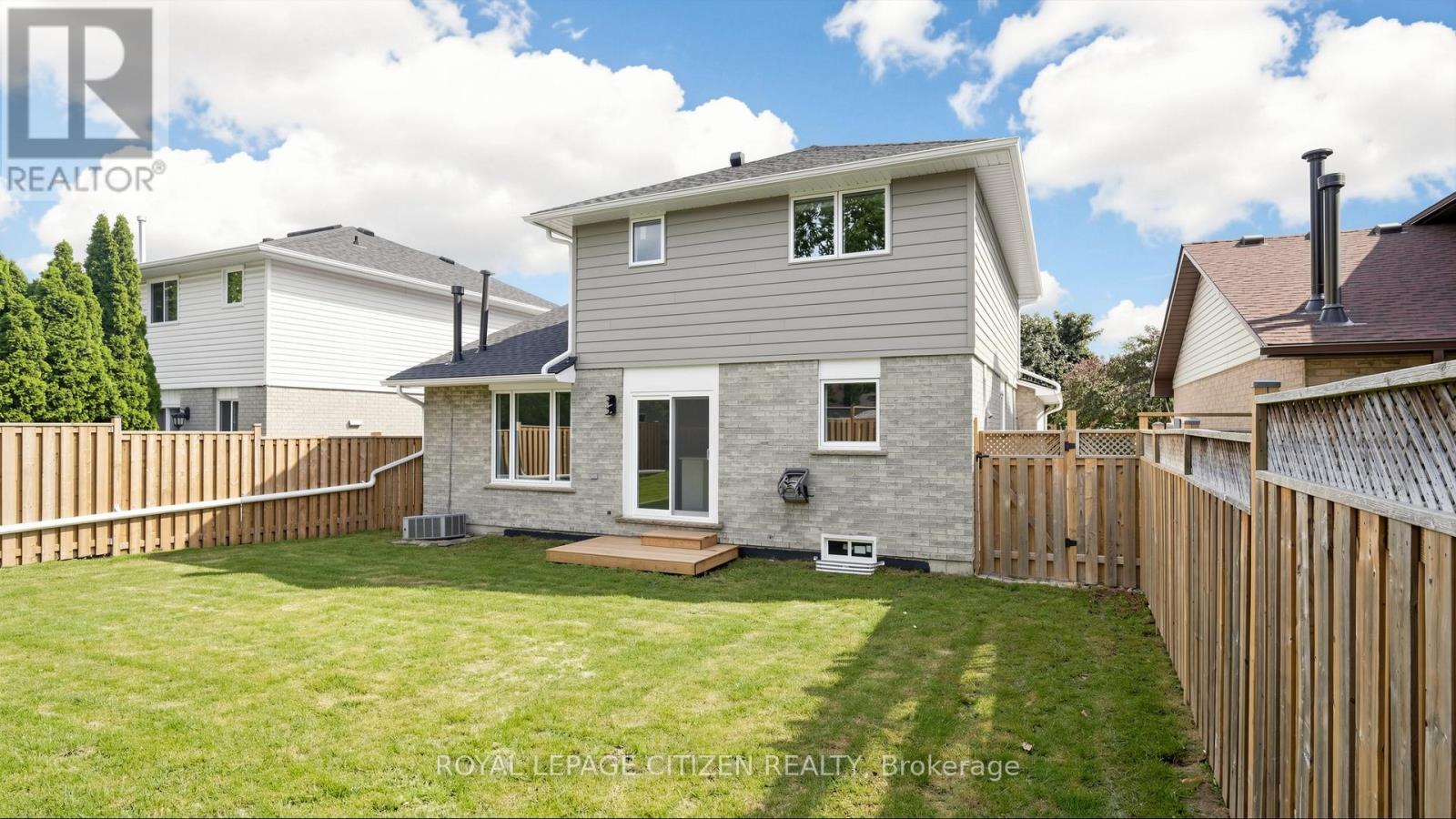 27 EMPEROR AVENUE - 44