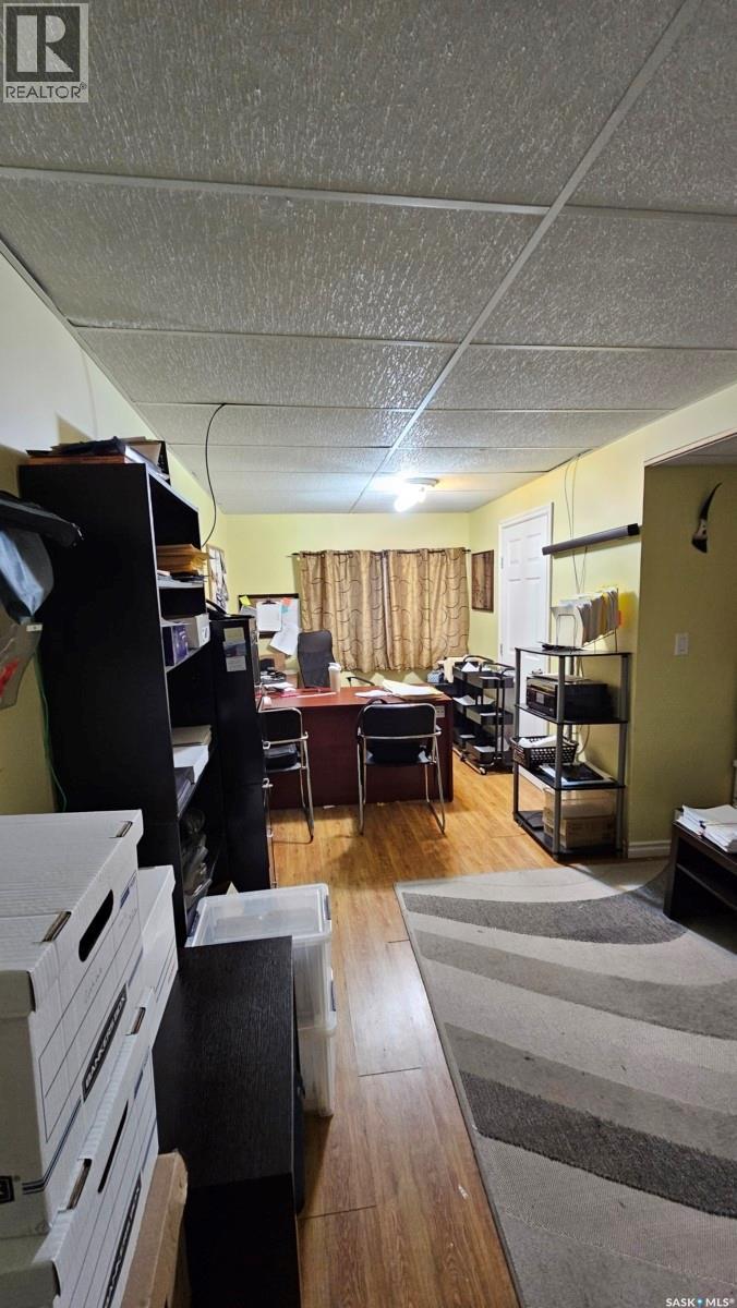 208 Warwick STREET — photo 21