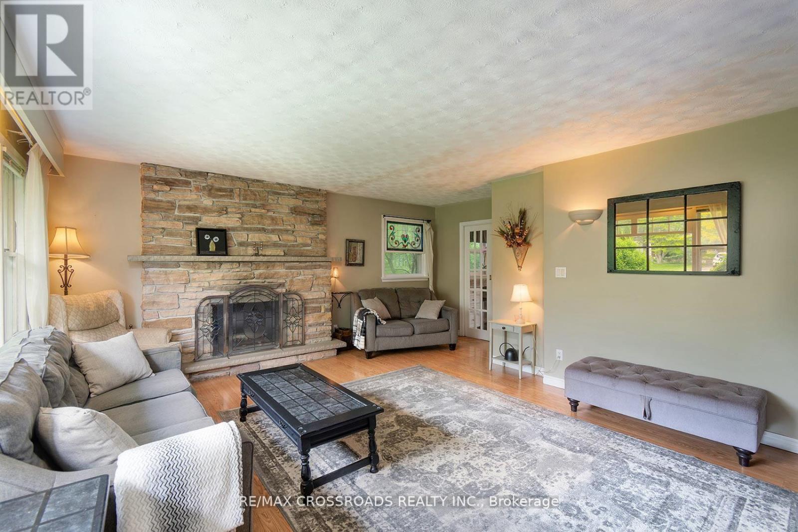 19 ORCHARD AVENUE - 10