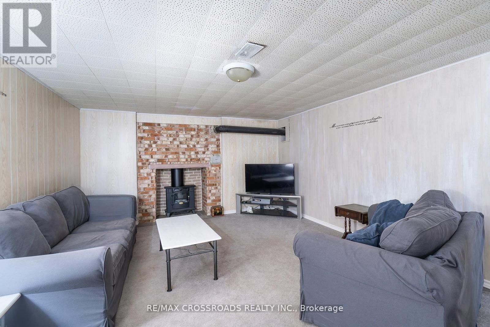 19 ORCHARD AVENUE - 26
