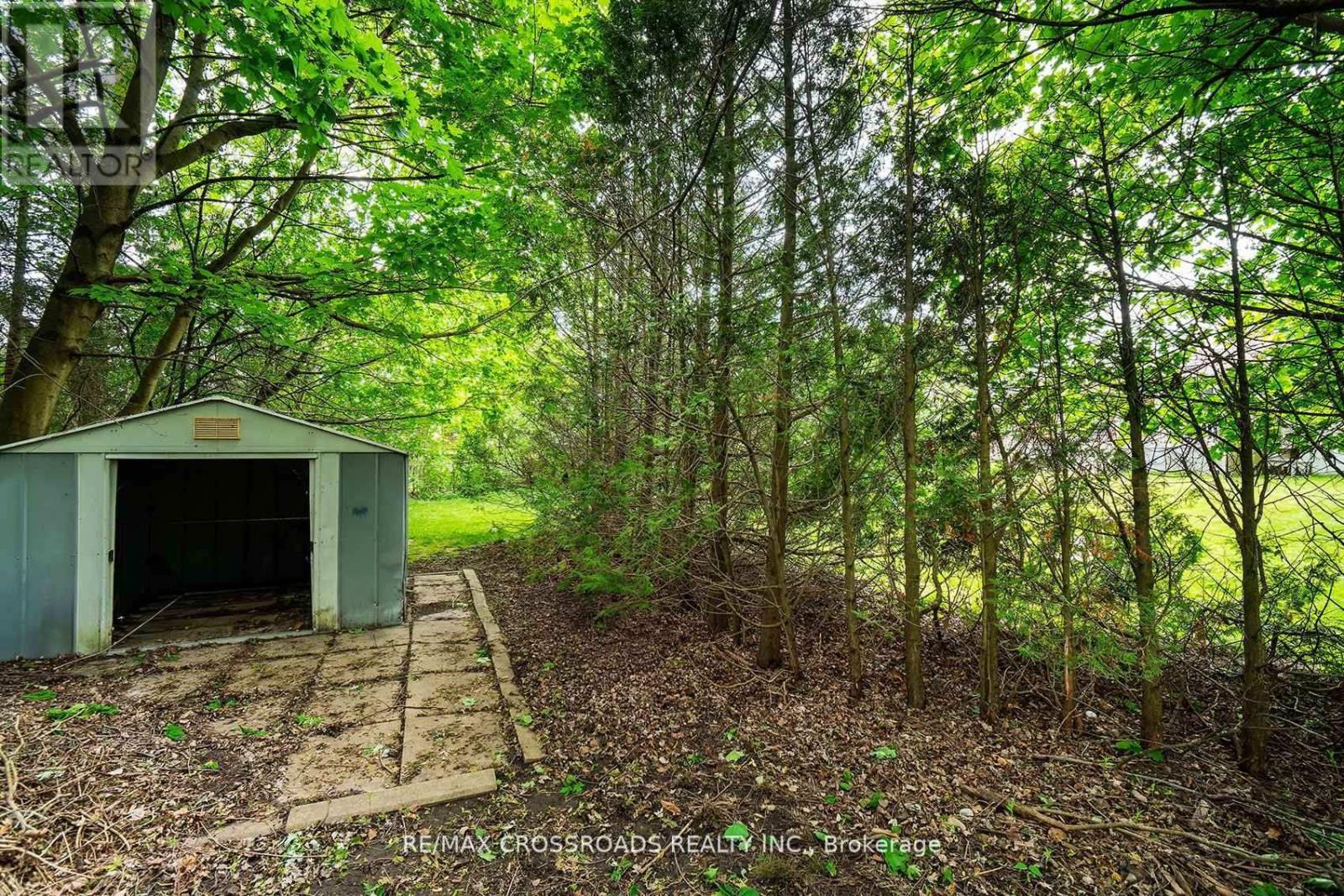 19 ORCHARD AVENUE - 43