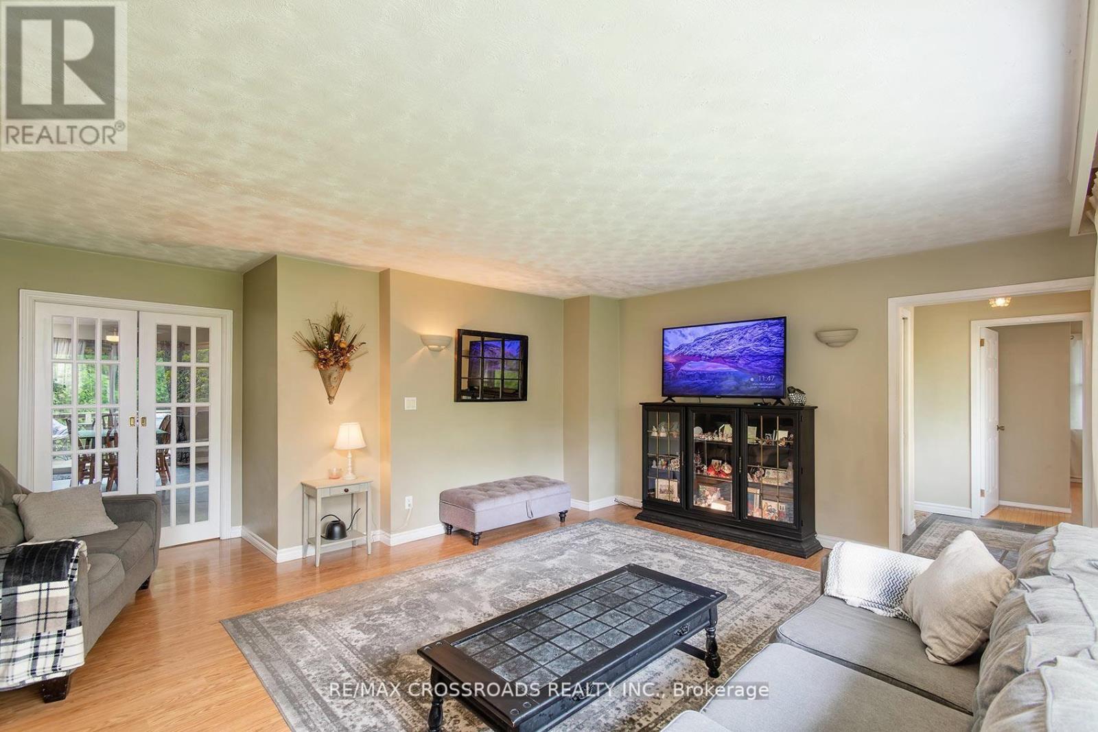 19 ORCHARD AVENUE - 9