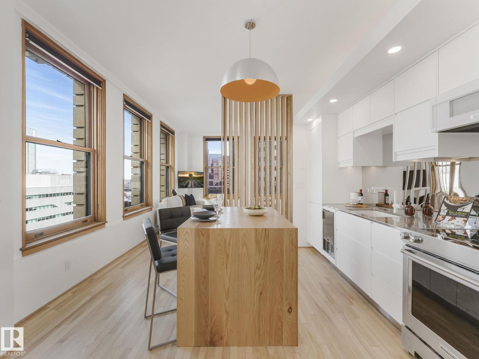 #807 10134 100 ST NW - 9
