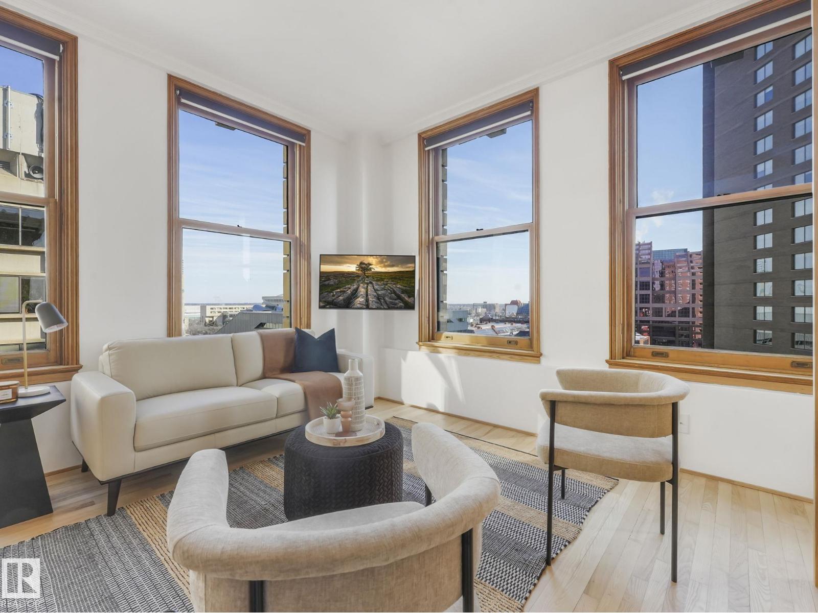 #807 10134 100 ST NW - 3